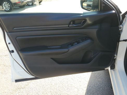 Certified 2024 Nissan Altima 2.5 S image 16