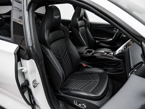 Used 2023 Aston Martin DBX 707 image 39