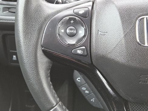 Used 2020 Honda HR-V Sport image 29