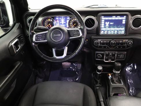 Used 2020 Jeep Wrangler Unlimited Sahara AWD/4WD image 16