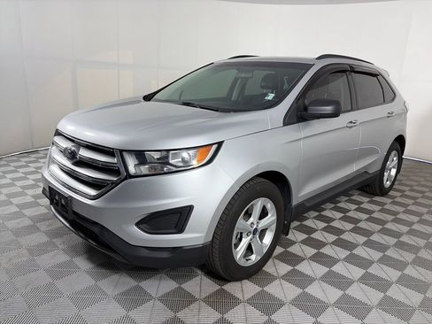 Used 2015 Ford Edge SE AWD/4WD image 3