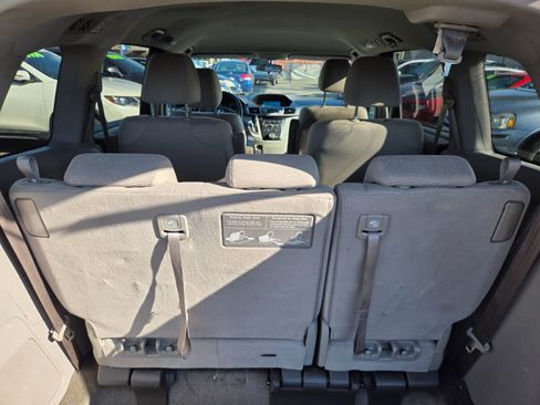 Used 2012 Honda Odyssey LX image 10