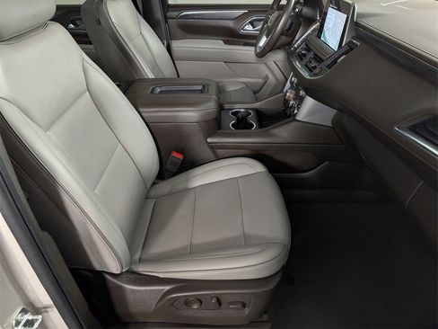 Used 2023 GMC Yukon SLT image 31