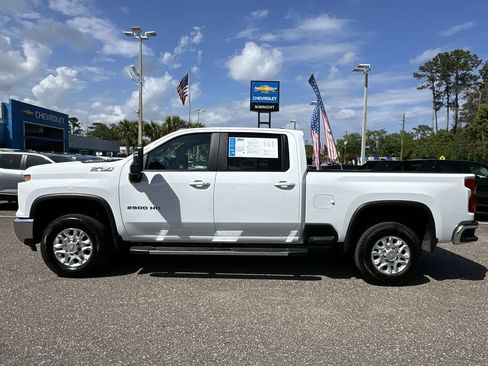 Used 2025 Chevrolet Silverado 2500 LT image 13