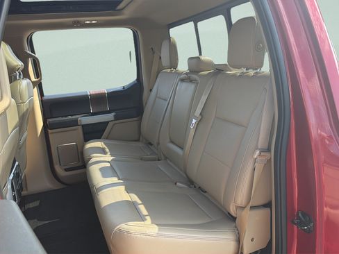 Used 2017 Ford F150 Lariat w/ Equipment Group 502A Luxury AWD/4WD image 8
