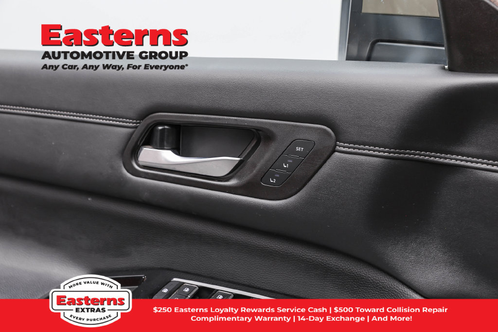Used 2023 Nissan Pathfinder Platinum w/ Cargo Package AWD/4WD image 23
