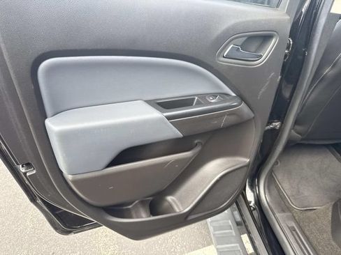 Used 2016 Chevrolet Colorado Z71 AWD/4WD image 24