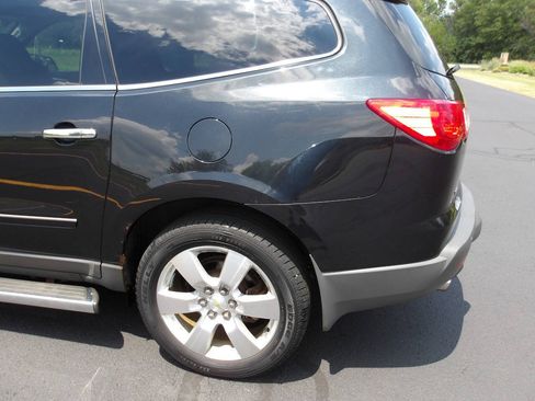 Used 2013 Buick Enclave Leather FWD image 41