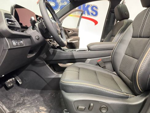 New 2026 Chevrolet Traverse High Country image 9