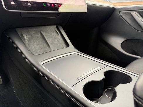 Used 2023 Tesla Model Y Long Range AWD/4WD image 49