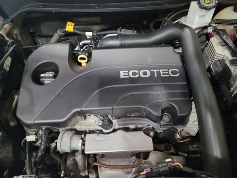 Used 2018 Chevrolet Equinox LT AWD/4WD image 30