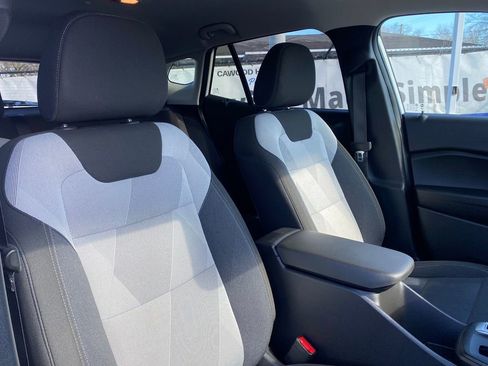 Used 2025 Chevrolet Trax LS w/ Driver Confidence Package image 17