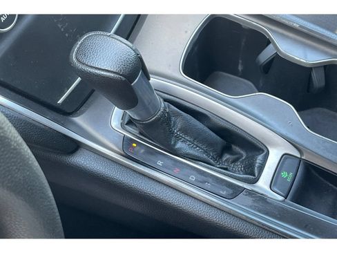 Used 2019 Honda Accord LX image 30