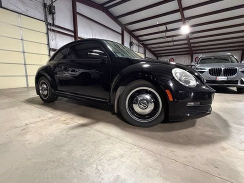 Used 2013 Volkswagen Beetle 2.5 FWD image 5