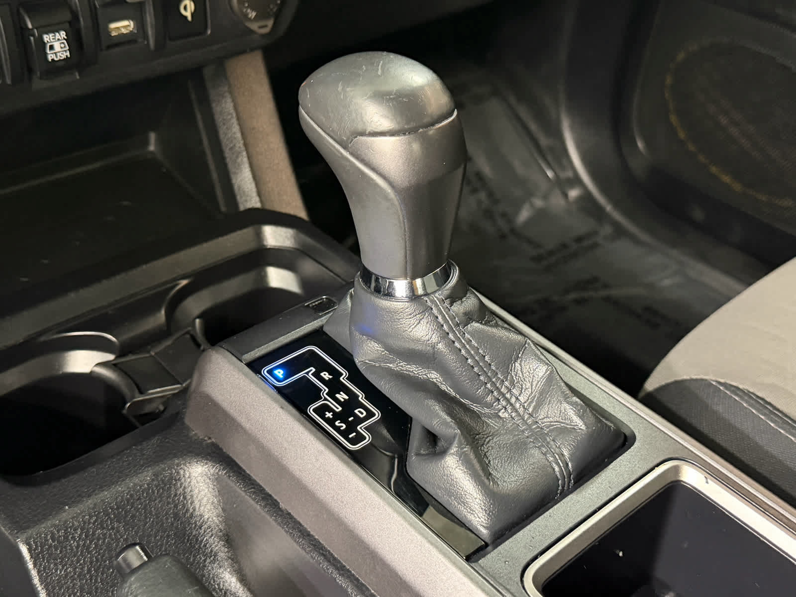 Used 2022 Toyota Tacoma TRD Off-Road w/ Technology Package RWD image 29