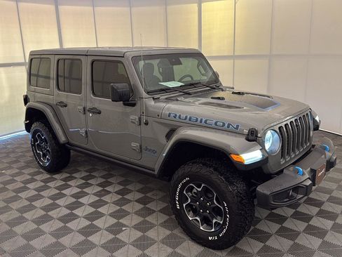 Used 2023 Jeep Wrangler Unlimited Rubicon 4xe w/ Safety Group AWD/4WD image 3