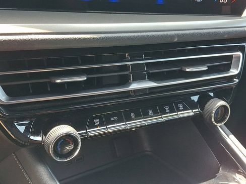 Certified 2024 Chevrolet Traverse LS AWD/4WD image 15