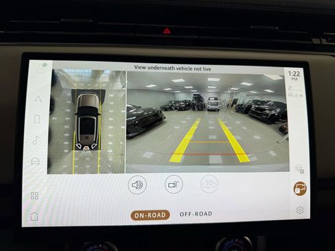 Used 2023 Land Rover Range Rover SE image 23