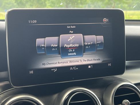 Certified 2018 Mercedes-Benz GLC 300 image 23