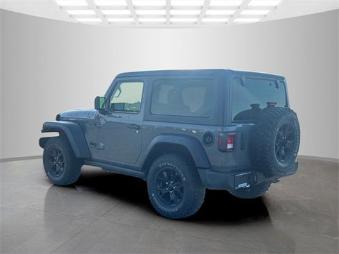 Certified 2022 Jeep Wrangler Willys image 5
