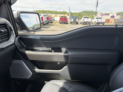 Used 2025 Ford F150 Lariat w/ Equipment Group 502A High AWD/4WD image 23