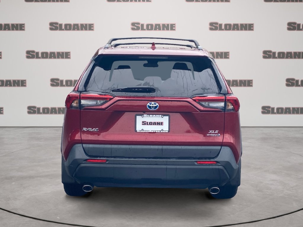 Used 2024 Toyota RAV4 XLE AWD/4WD image 4