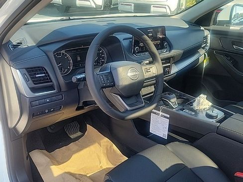 New 2026 Nissan Rogue SV w/ SV Premium Package image 24