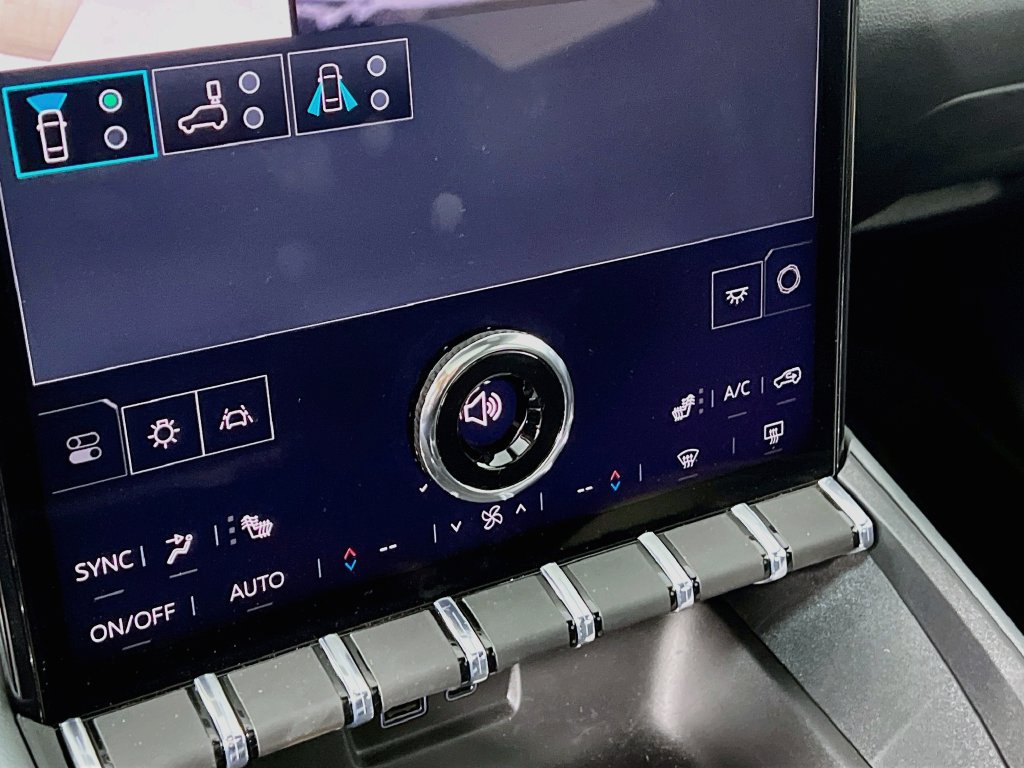 Certified 2026 GMC Terrain AT4 w/ Technology Package II AWD/4WD image 14