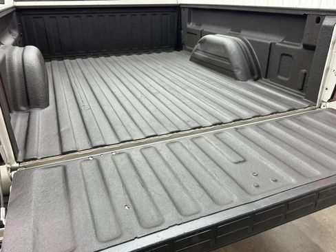Used 2005 Chevrolet Silverado 1500 LS RWD image 5