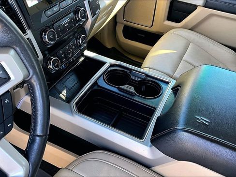 Used 2020 Ford F250 Lariat w/ Lariat Ultimate Package image 17