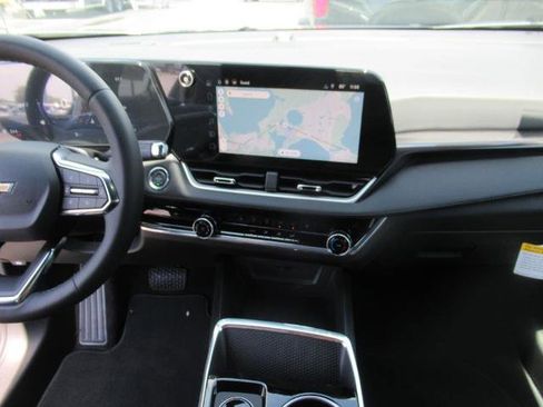 New 2026 Chevrolet Equinox LT image 19