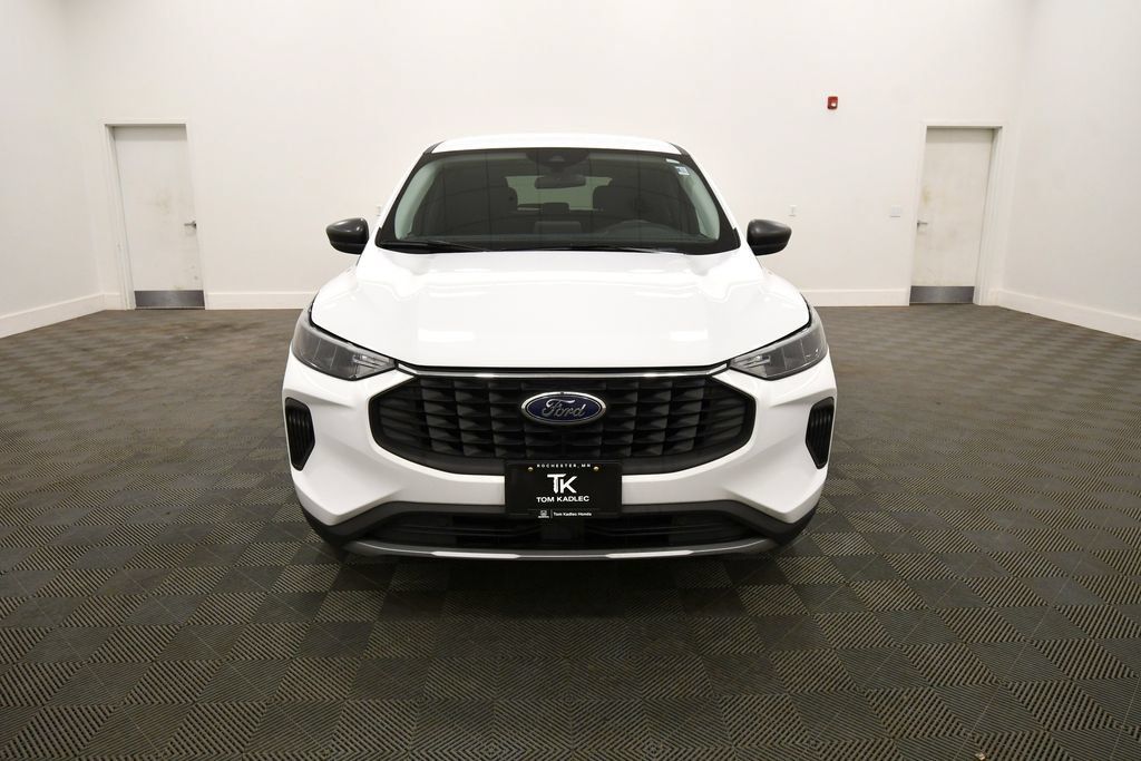 Used 2025 Ford Escape Active AWD/4WD image 11