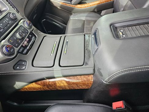 Used 2018 Chevrolet Tahoe Premier image 32