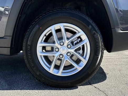 New 2025 Jeep Grand Cherokee L Laredo w/ Luxury Tech Group I image 20