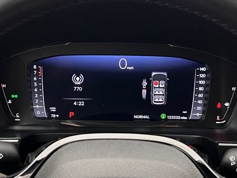 Used 2023 Honda Pilot Elite image 21