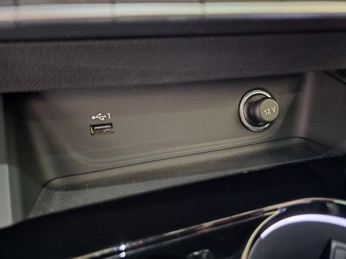 Used 2021 Audi A4 2.0T Premium w/ Convenience Package image 26