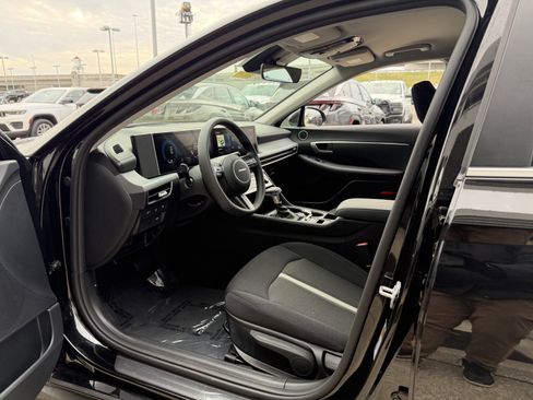New 2026 Hyundai Sonata SE FWD image 24