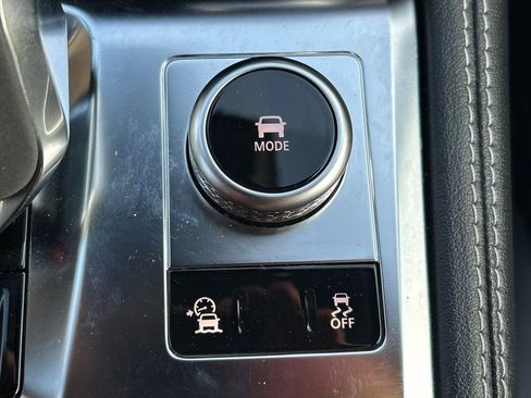 Used 2024 Jaguar F-PACE R-Dynamic S image 35