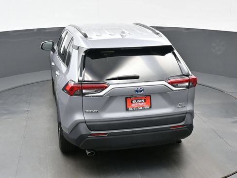 Used 2021 Toyota RAV4 XLE AWD/4WD image 35