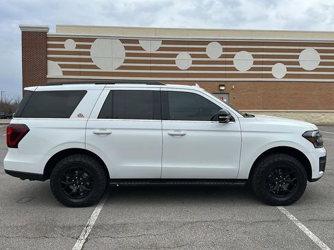 Used 2022 Ford Expedition Timberline image 6