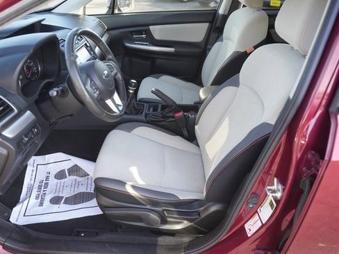 Used 2017 Subaru Crosstrek 2.0i Premium w/ Popular Package #2 image 9