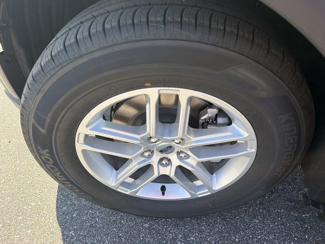 New 2026 Ford Explorer Active w/ Active Comfort Package RWD image 38