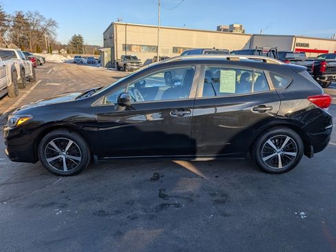 Used 2019 Subaru Impreza 2.0i Premium image 3