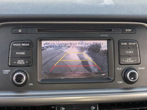 Used 2016 Kia Optima LX image 16