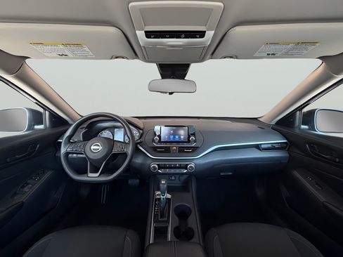 Used 2023 Nissan Altima 2.5 S FWD image 9