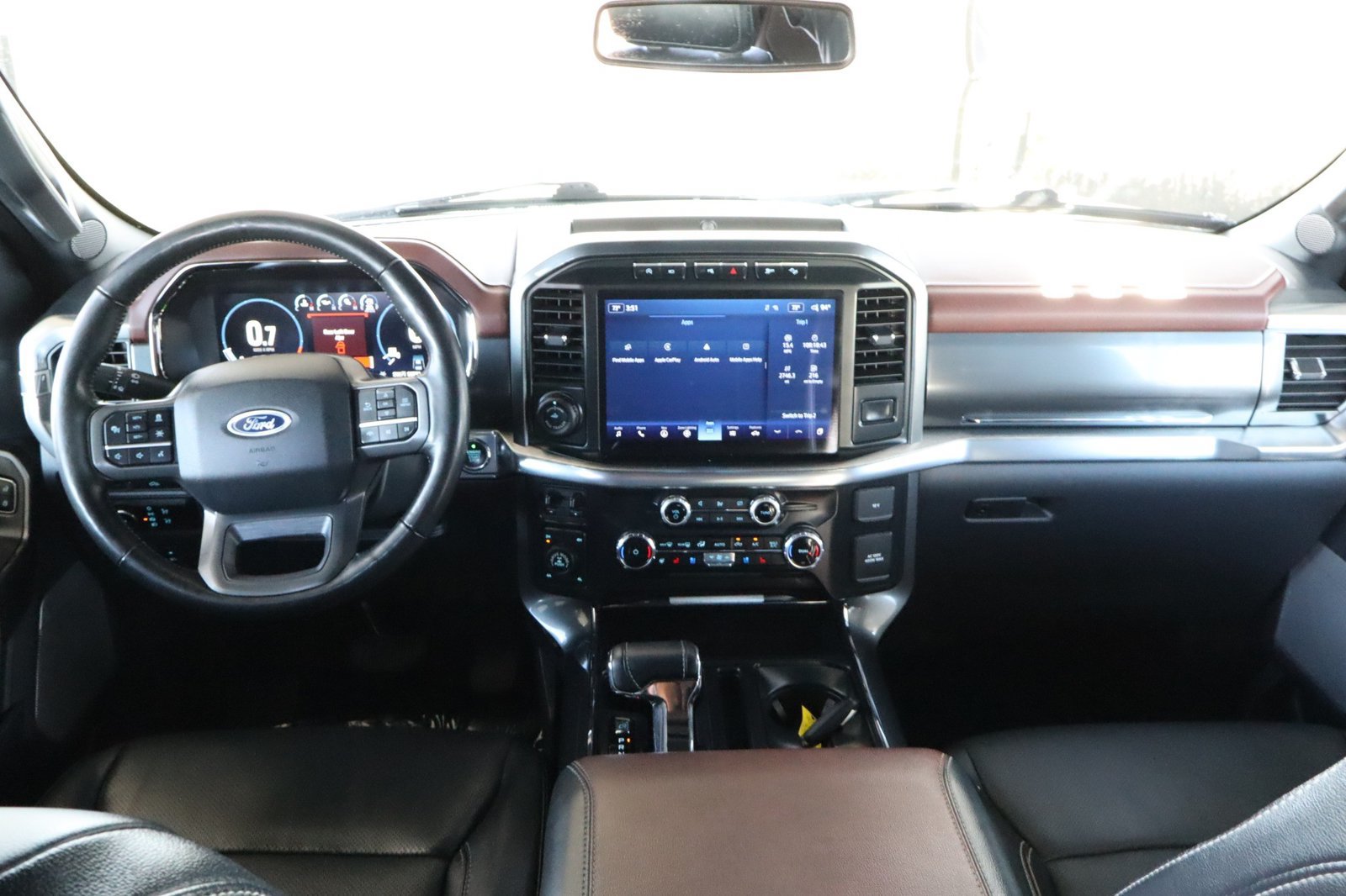 Used 2023 Ford F150 Lariat w/ Max Trailer Tow Package AWD/4WD image 28