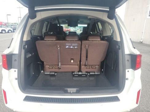 Certified 2025 Honda Odyssey Touring image 12