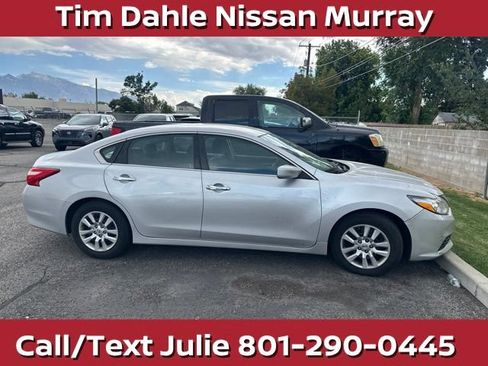 Used 2017 Nissan Altima 2.5 S w/ Power Driver Seat Package FWD image 5