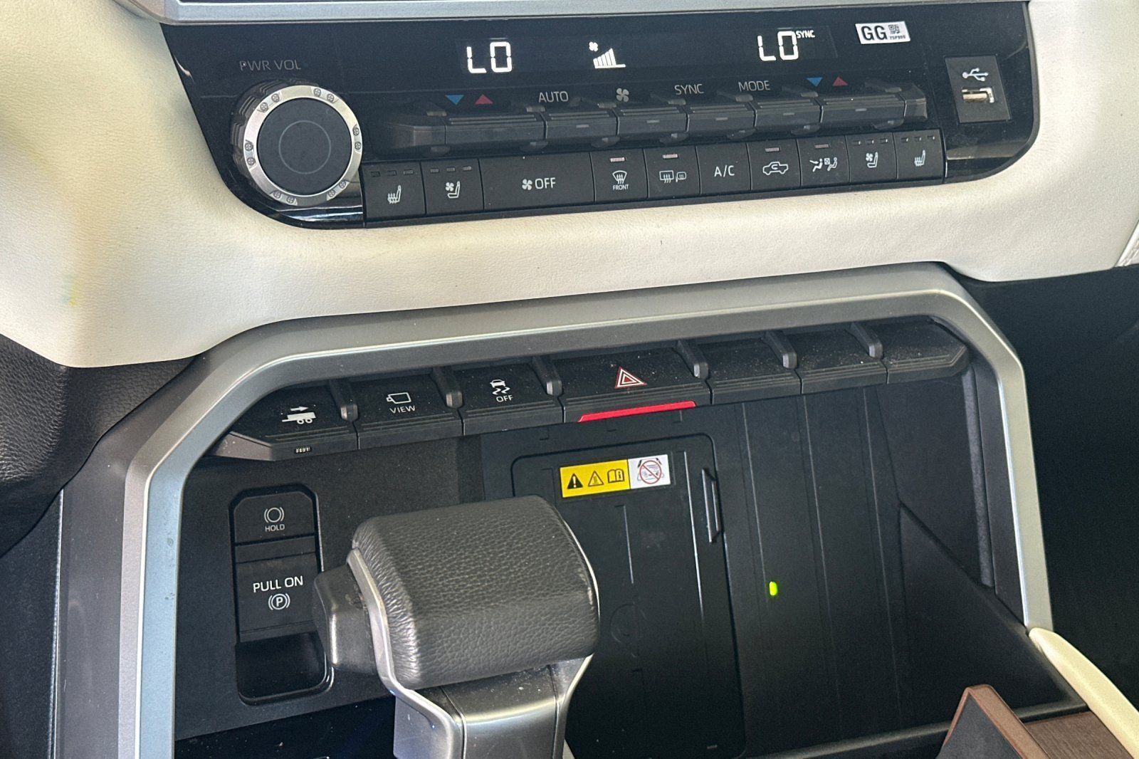 Used 2023 Toyota Tundra Capstone AWD/4WD image 18