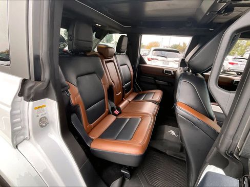 Used 2024 Ford Bronco Outer Banks image 28